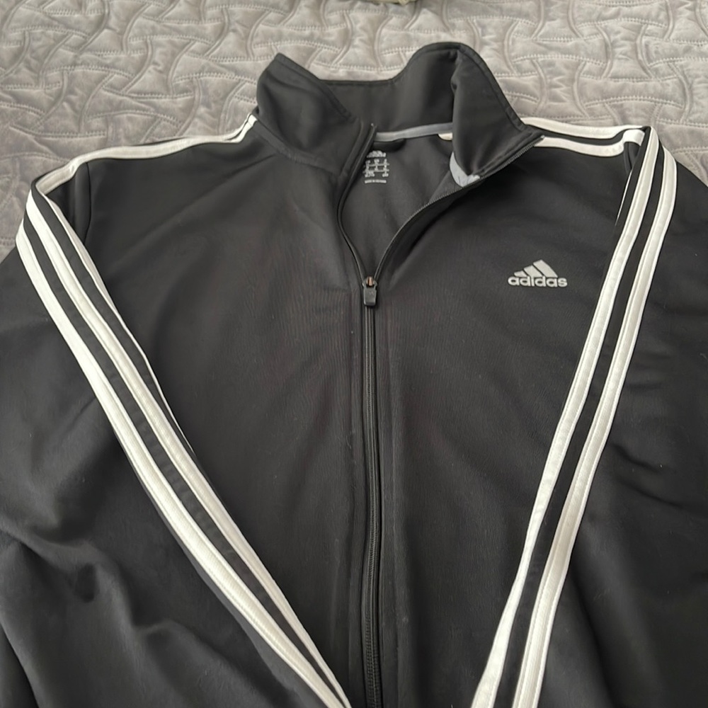 Adidas men’s front jacket black excellent condition